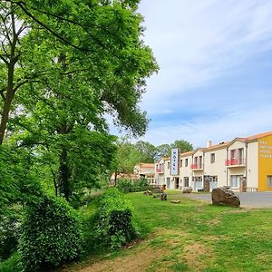 Hotel Pont De Senard